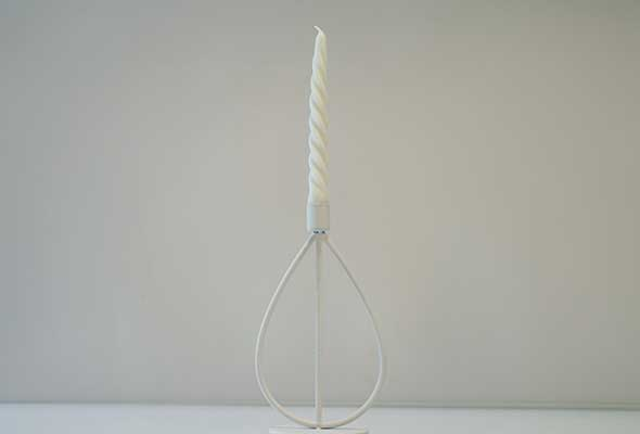 White Line Iron Simple Candlestick