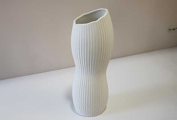 Neutral Asymmetrical Straight Vase3