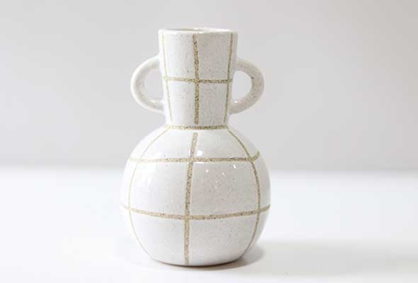 MID Grid Ceramic Vase3